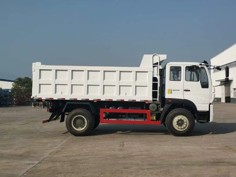 Dump Truck (20–40 Ton Capacity)